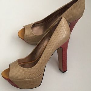 👗 BCBG Generation Platform Heels